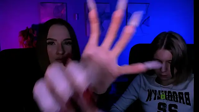 doll vey online show from March 18, 8:58 pm