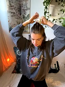 Rosemarie Blu online show from October 19, 6:15 am