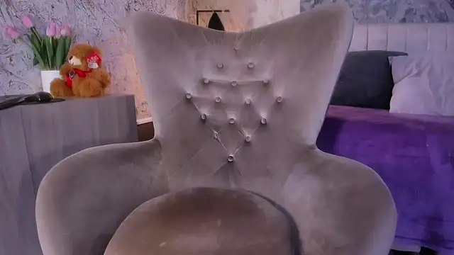 Arianaa collins online show from January 15, 12:44 pm