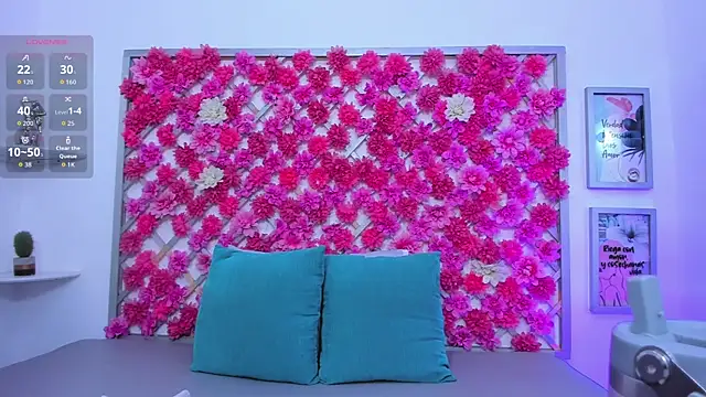 emmyrouse  online show from November 8, 8:03 pm