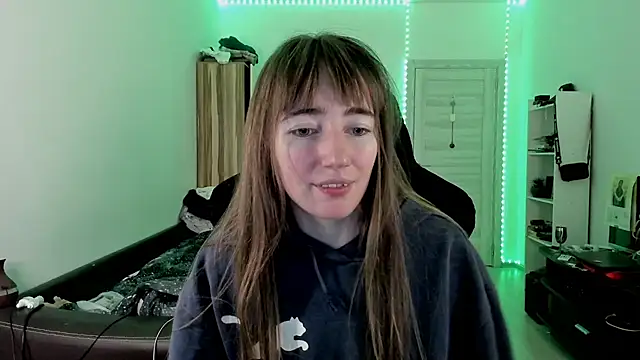 bekkawell online show from October 23, 6:25 pm