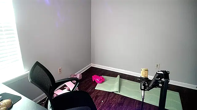 lovelyenigma365 online show from February 5, 3:59 pm