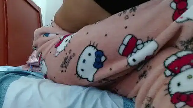 FresitaSquirt24 online show from April 6, 10:22 pm