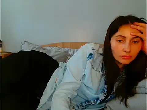 Irina9793 online show from April 17, 9:00 am