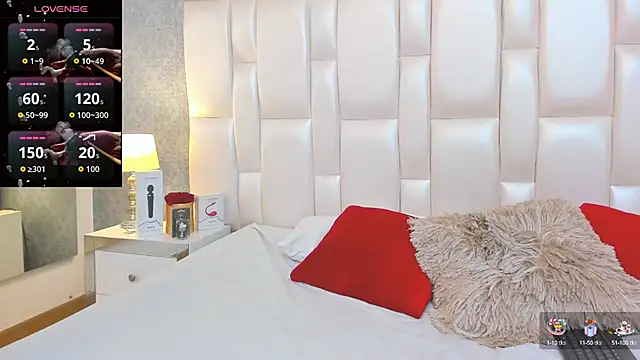 ArianaaGrace online show from October 10, 8:03 pm