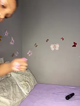 Beyoncex05 online show from February 18, 9:14 pm