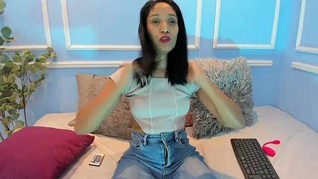 Lucy Canel online show from October 4, 7:07 pm