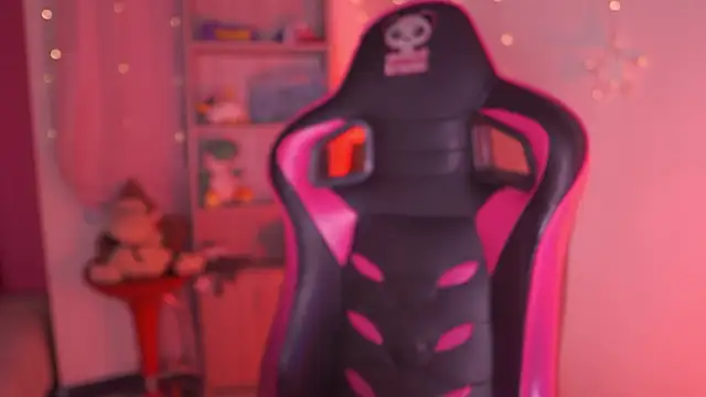 tommy blue online show from April 16, 11:07 pm