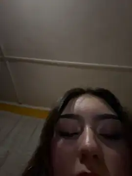 floooohv online show from July 1, 1:27 am