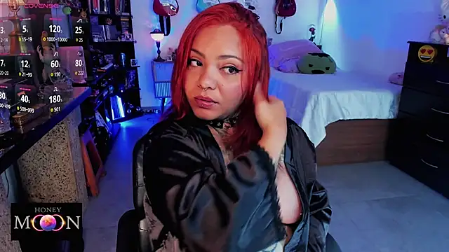 honey mooon online show from February 23, 2:27 pm