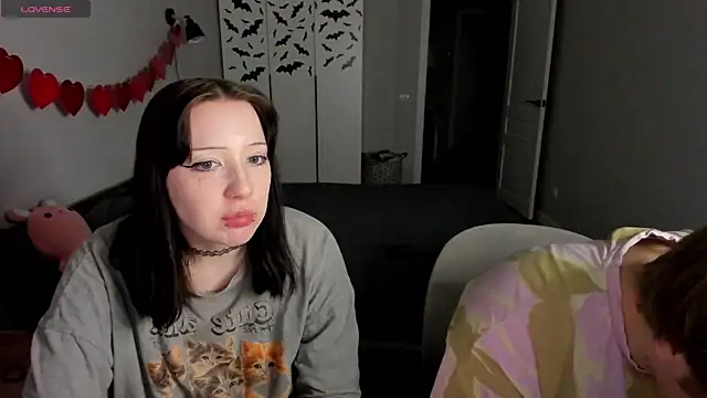 JayMollyy online show from April 14, 5:02 pm