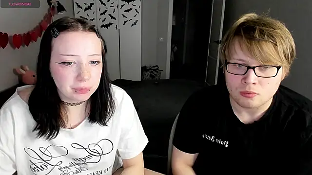 JayMollyy online show from April 17, 3:36 pm