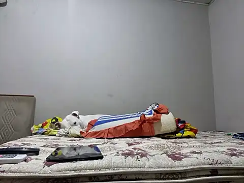 karlossan24 online show from March 8, 9:02 am