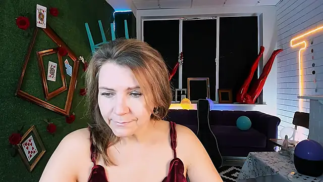 NicoleHitman online show from October 3, 9:36 am