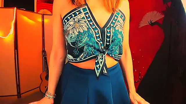 NicoleHitman online show from October 18, 9:34 am