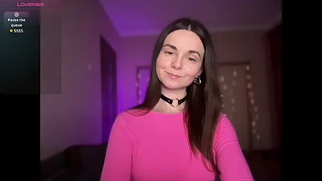 lanaloulou online show from February 6, 1:20 am