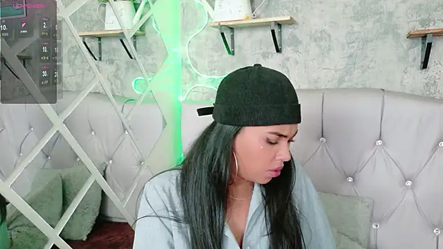 Devil AliceXo online show from April 22, 8:28 pm