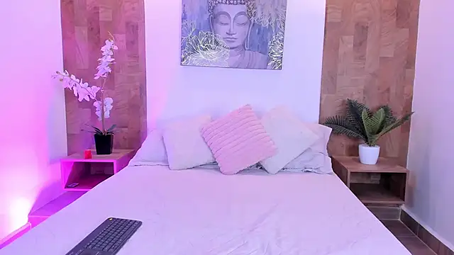 isabella winkler online show from January 10, 3:17 pm