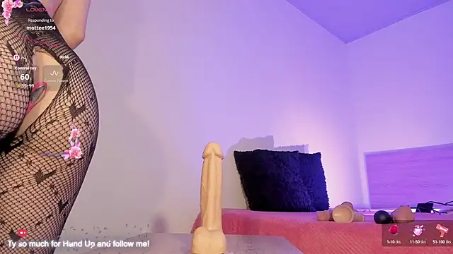 Amorkiss  online show from September 21, 3:38 am