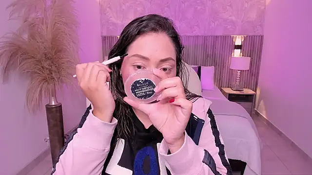 heidy johns online show from January 14, 3:22 am