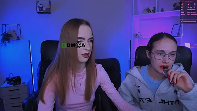 mona cloud online show from November 6, 8:04 pm