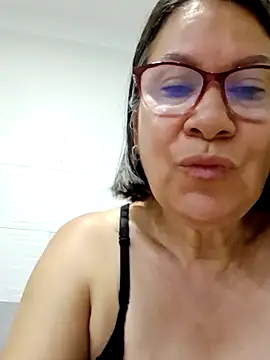 victoria wayne online show from February 8, 10:19 am