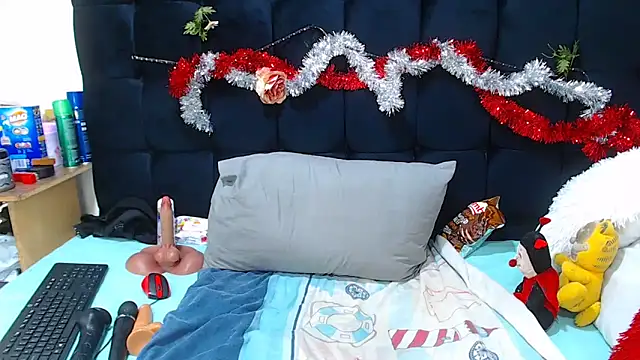 TaurusClitCake online show from November 26, 7:37 pm