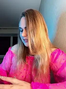 Juicy PeachLux online show from September 11, 4:29 pm