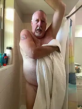 superbearboss online show from March 23, 10:05 pm