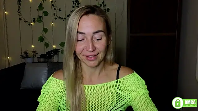 Kiss julli88I online show from September 14, 5:33 pm