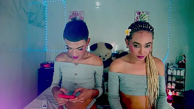 KimberlyXtreme online show from October 19, 9:39 pm