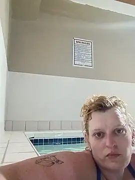 KITTYBOOBOOFUXX online show from April 18, 1:19 am