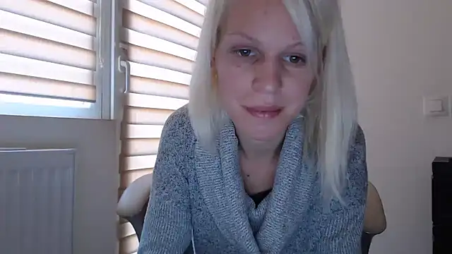 ElssaRush online show from October 13, 9:56 am