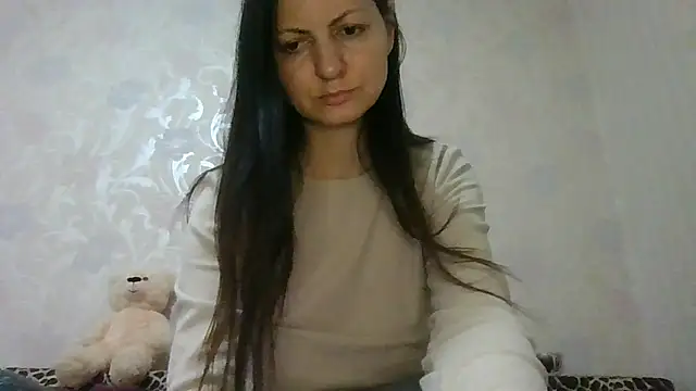 AliseWats online show from May 14, 8:47 pm