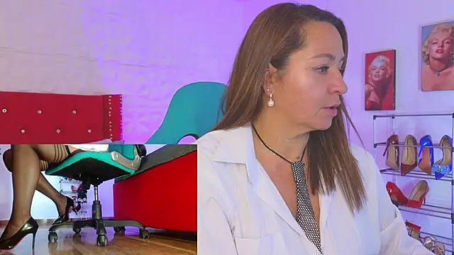 weet Evans    online show from October 7, 3:33 am