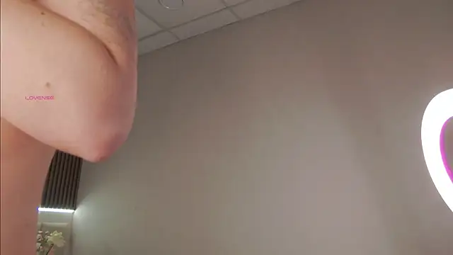 NikaDines online show from December 16, 3:01 am