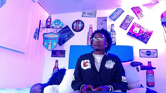 lili roussi online show from October 9, 12:26 am