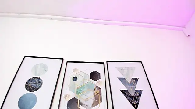 dullce77 online show from January 6, 7:39 pm