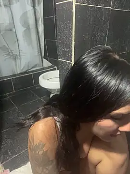 iamsara 21 online show from February 19, 2:33 am