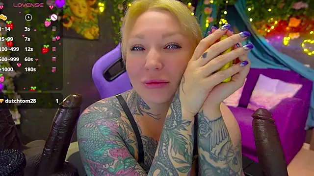 BlackedBarbie online show from June 2, 7:15 pm