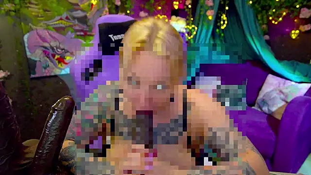 BlackedBarbie online show from July 17, 6:55 pm
