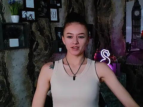 LanaTey online show from September 24, 9:30 am