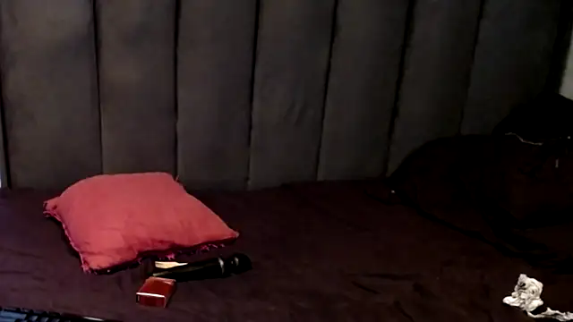 LustyDeziree1 online show from February 19, 4:06 pm