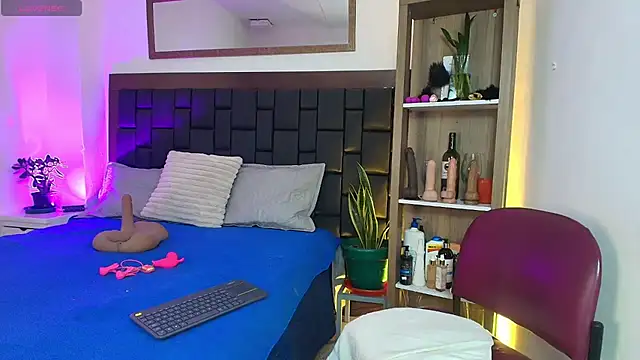 EllenaBoobs  online show from March 11, 3:44 am