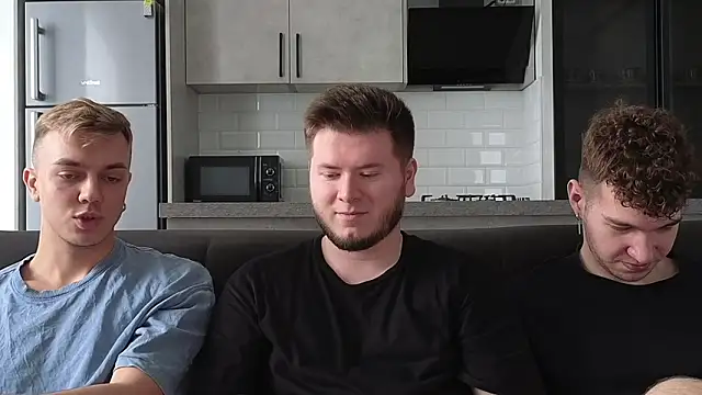 boys sobolisha online show from February 4, 9:23 am