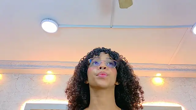 CamilaJohnston online show from March 23, 7:53 pm