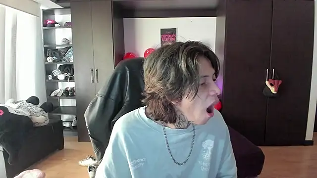 xIce Boy online show from January 17, 12:45 pm