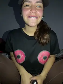 bran lindi online show from April 7, 10:23 pm