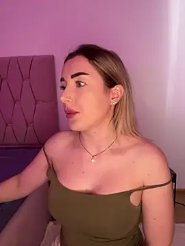 -IrisDiamond- online show from March 17, 11:47 am