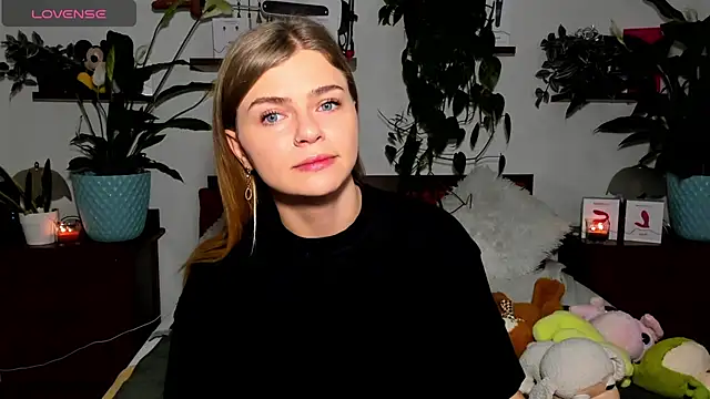 HaleyReedme online show from November 24, 8:38 am